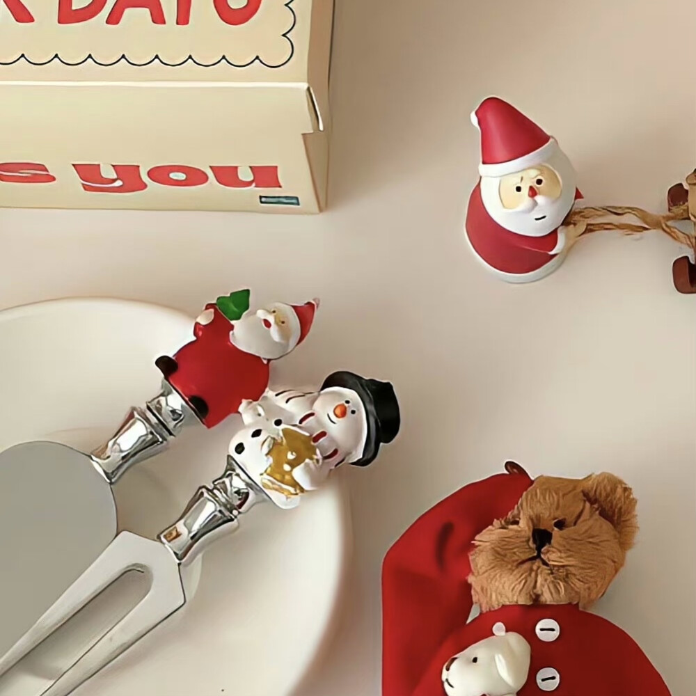 背景｜文案
我喜欢我望向别处时，他落在我身上的目光。