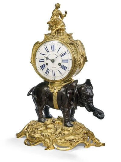 路易十五研金工艺镀金青铜大象座钟
最终成交价264,600美元
