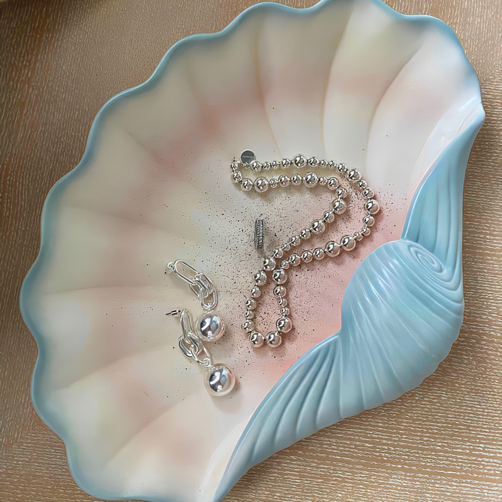 背景｜文案
⼭河远阔，⼈间烟⽕。⽆⼀是你，⽆⼀不是你。