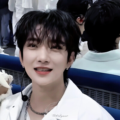 “ This is my bunny. ”
【SEVENTEEN Joshua 洪知秀】