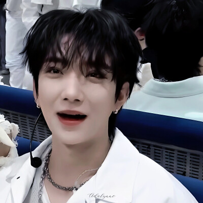 “ This is my bunny. ”
【SEVENTEEN Joshua 洪知秀】