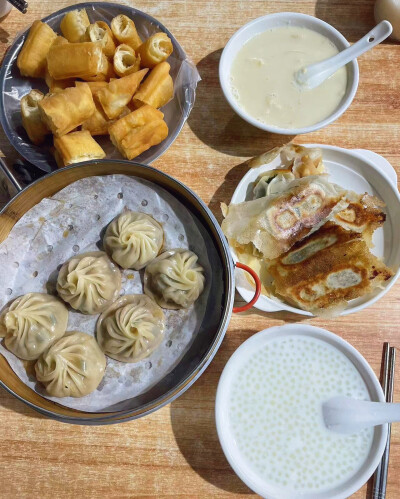 积极干饭人