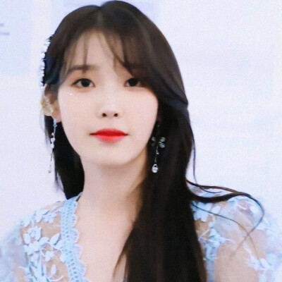 IU | IUTV
cr:窥见银河星雾