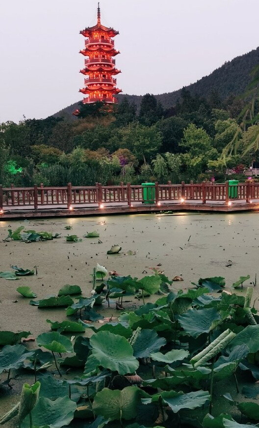 苏徐州云龙湖金山塔