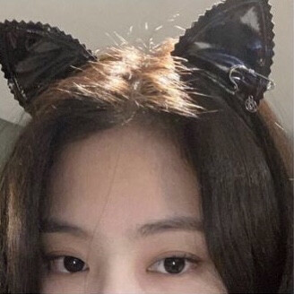 呃