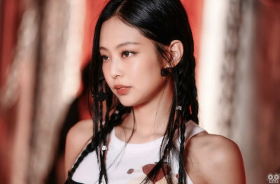 金智妮Jennie
