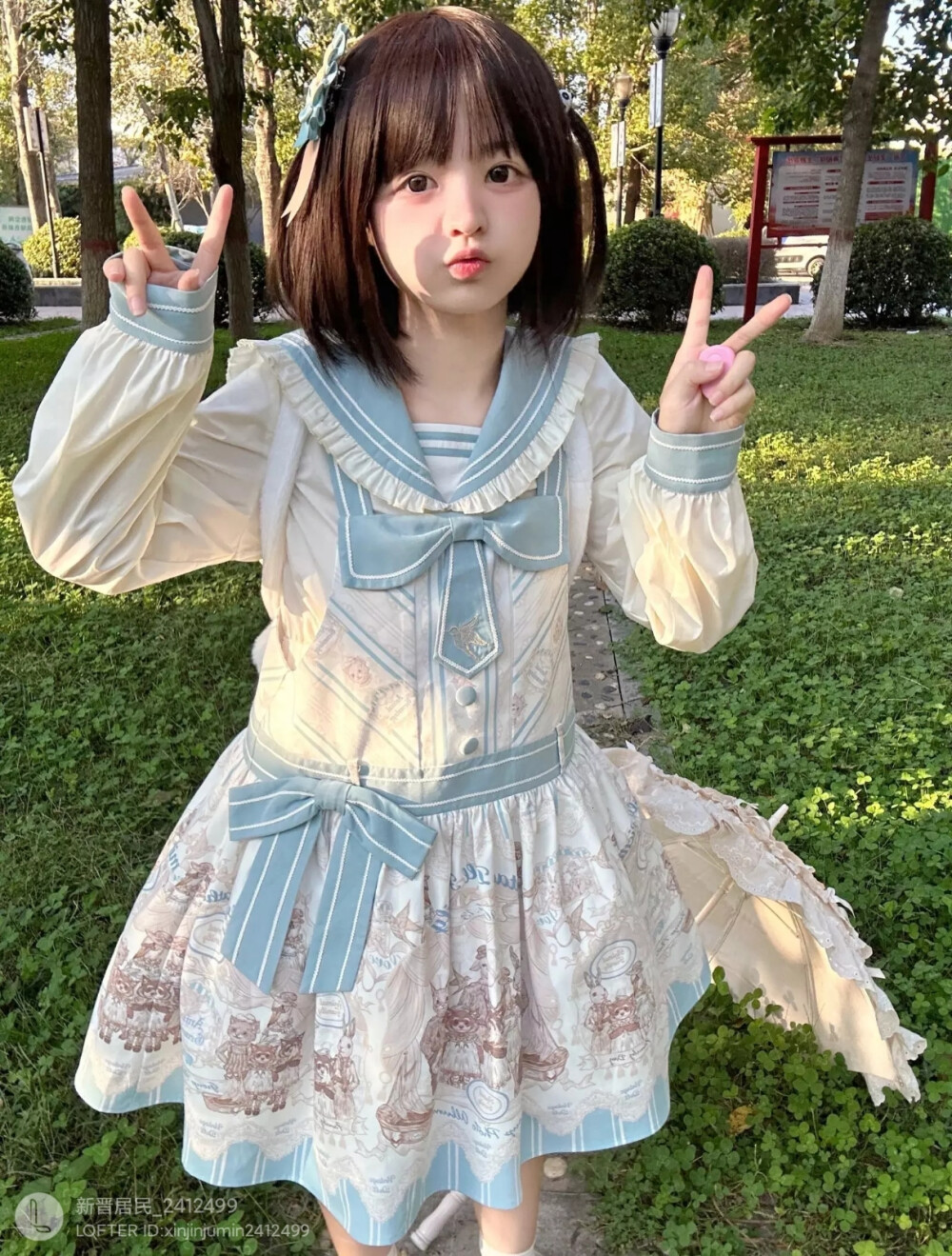 模特拍的玩偶之家真的好看的嘞，还有这个包包真的好配。
#lo#lolita安利#lo裙
