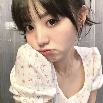 呃
