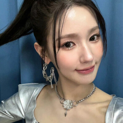 韩智效
金多娟
李瑞
李彩领
minji
赵美延