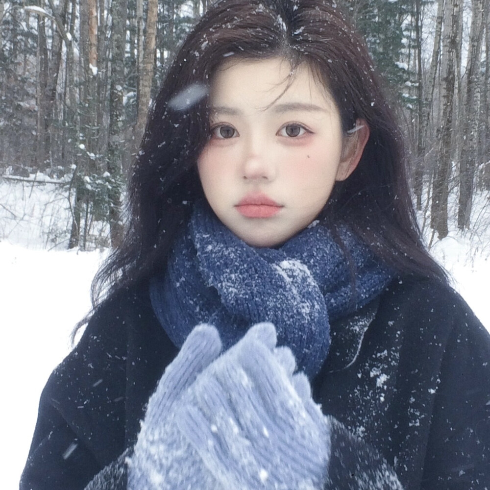 雪地女头