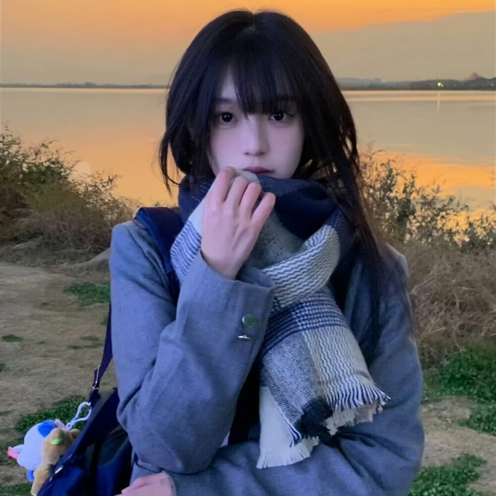 - ʸᵒᵘ ᶜᵃⁿ'ᵗ ᵍⁱᵛᵉ ⁱⁿ ᵗᵒ ˡⁱᶠᵉ ʷⁱᵗʰᵒᵘᵗ ᵗʳʸⁱⁿᵍ. -
总不能还没努力就向生活妥协吧