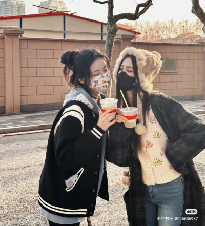 爱豆——白鹿照片