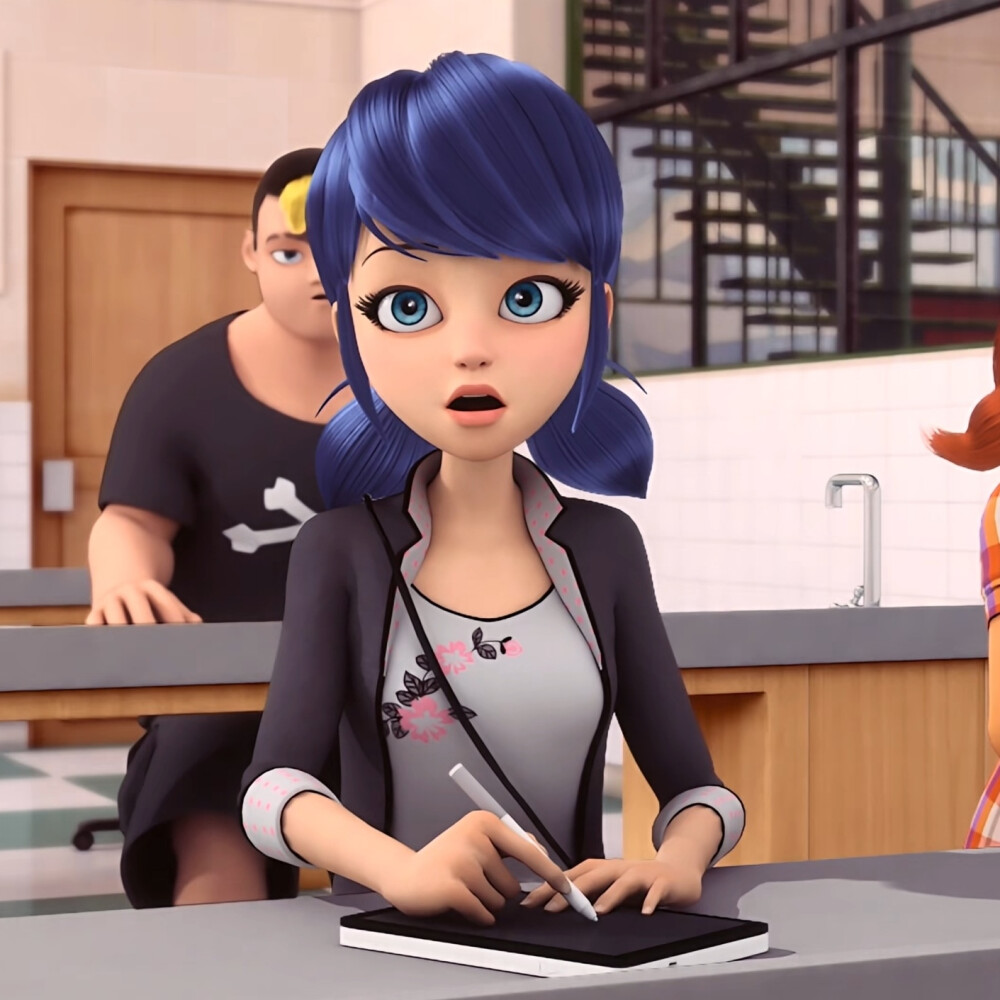 瓢虫雷迪/Marinette/自截头像
禁止二转二改 