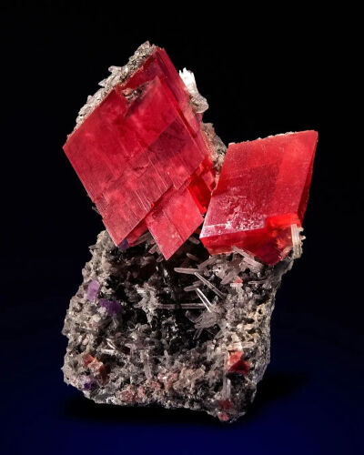 Rhodochrosite 菱锰矿 Sweet Home Mine, Mount Bross, Alma District, Park Co., Colorado, USA 科罗拉多 美国 Size 7.5 x 6.3 x 3.3 cm