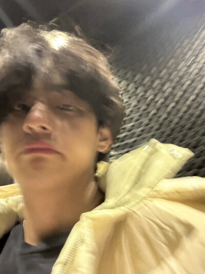 金泰亨
231211 weverse