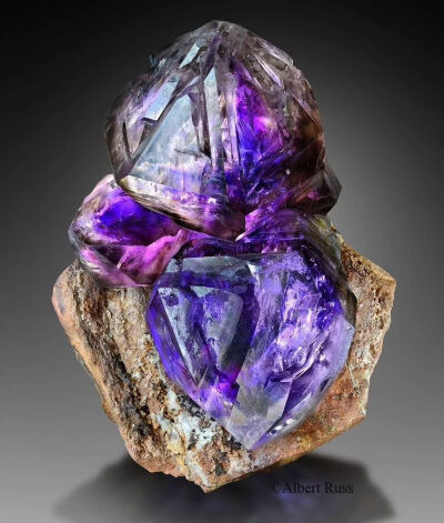 Amethyst 紫水晶 矿 原石 Goboboseb, Namibia 纳米比亚 Size 18 cm