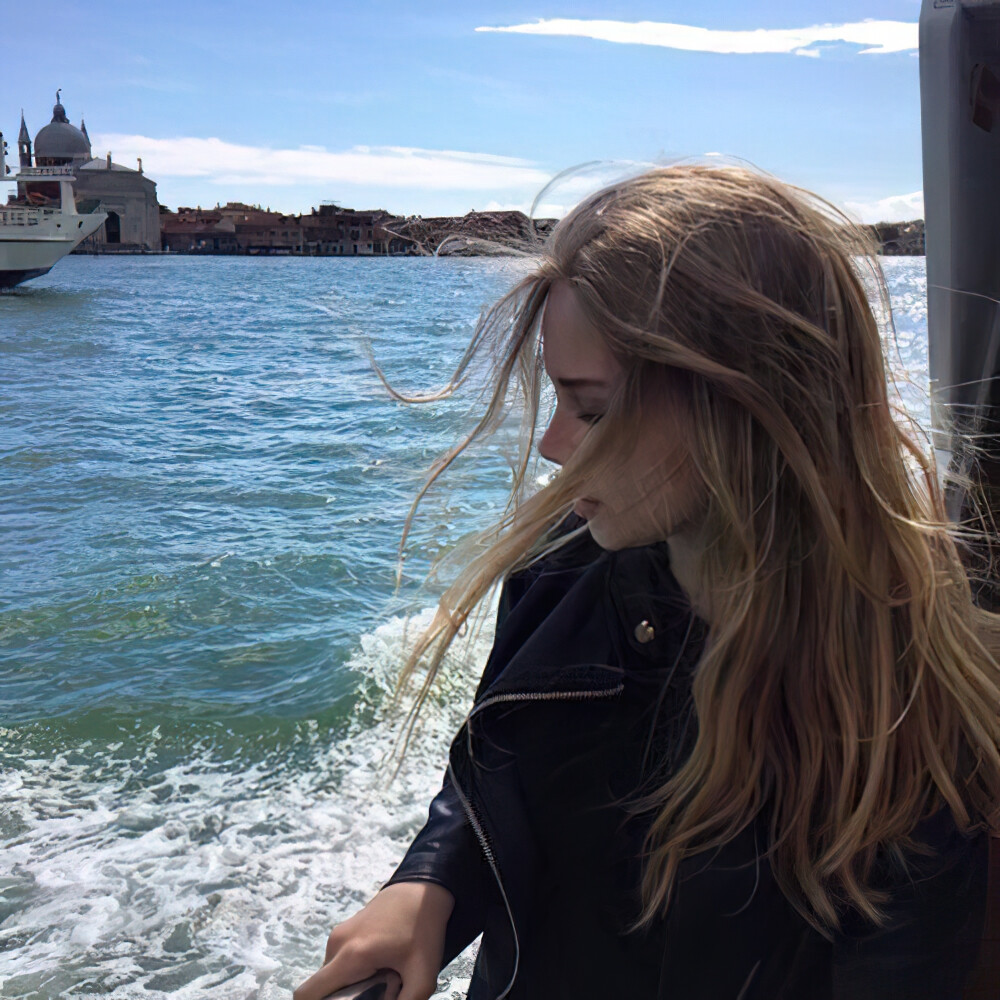 欧洲风欧美女孩聊天头像