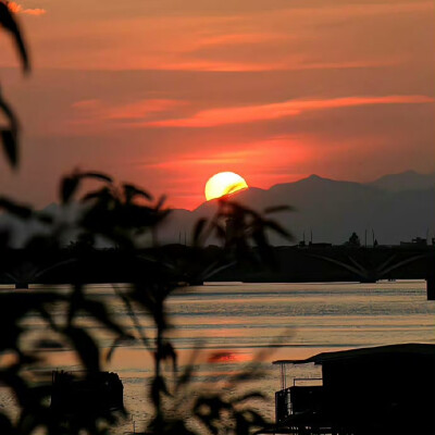 落日夕阳背景图