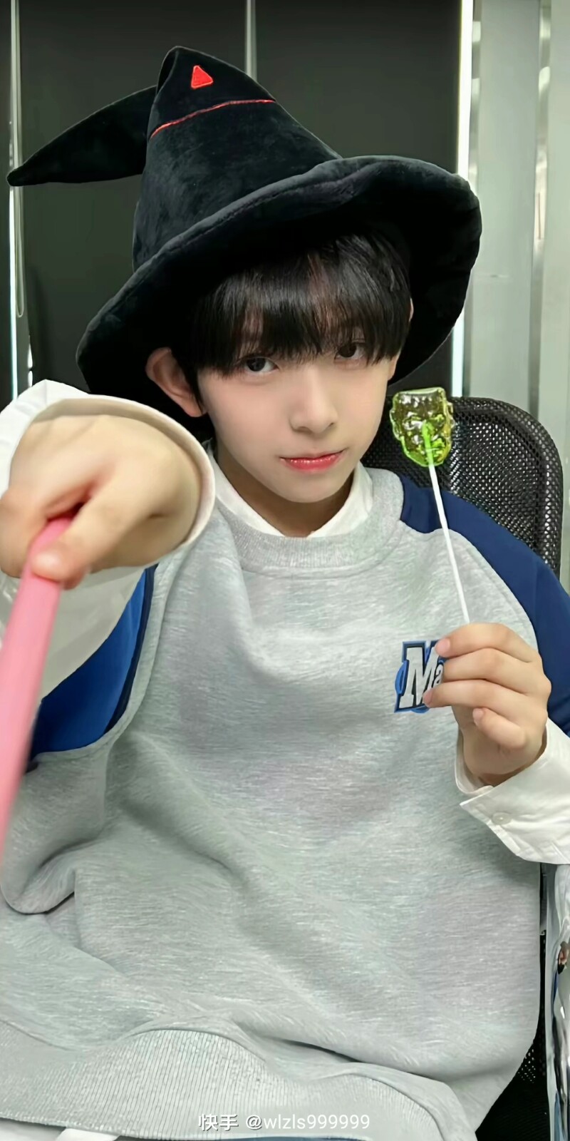 #陳浚銘 四代第一門面#［微風(fēng)］#tf家族練習(xí)生陳浚銘#［微風(fēng)］#陳浚銘 四代唯一純血門面#
“有意義的人等再久都有意義?愛只會在不見面的日子里更加濃烈”