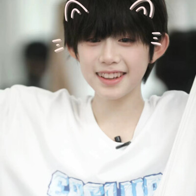 可爱 哈基米o>_<o