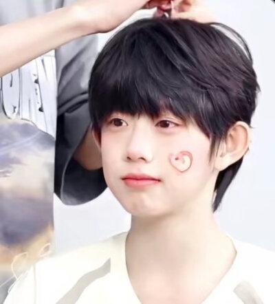 可爱 哈基米o>_<o