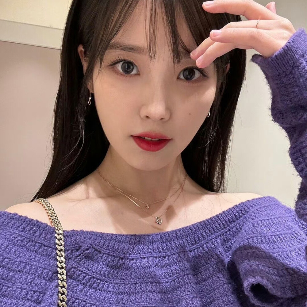 Wendy 姜涩琪
seoi IU
孔裕彬 周子瑜