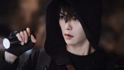 肖宇梁
©HSY-V