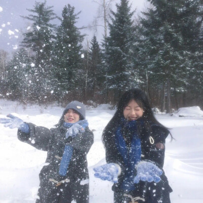 今日份 氛围感 头像
冬天和雪更配哦