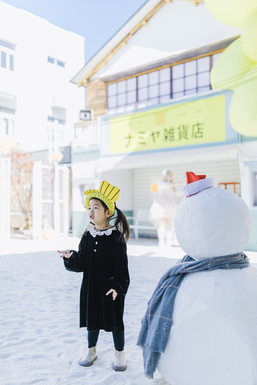 随手拍了几张女儿的照片
摄影：洪小漩
场地：田野和季风
顺手给菲比拍了几张照片。再不发就没有时效了。
当天应该配个蝴蝶结的，失策了。