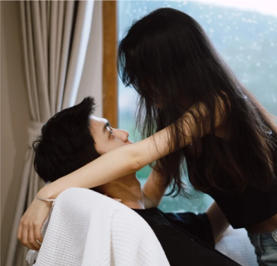 兔子耳朵竖起来的时候是在等你说想我