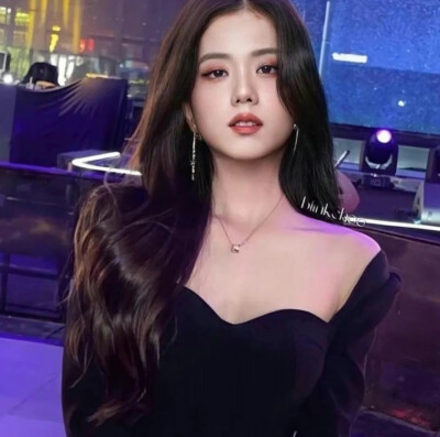 BLACKPINK
Jisoo 个人美照