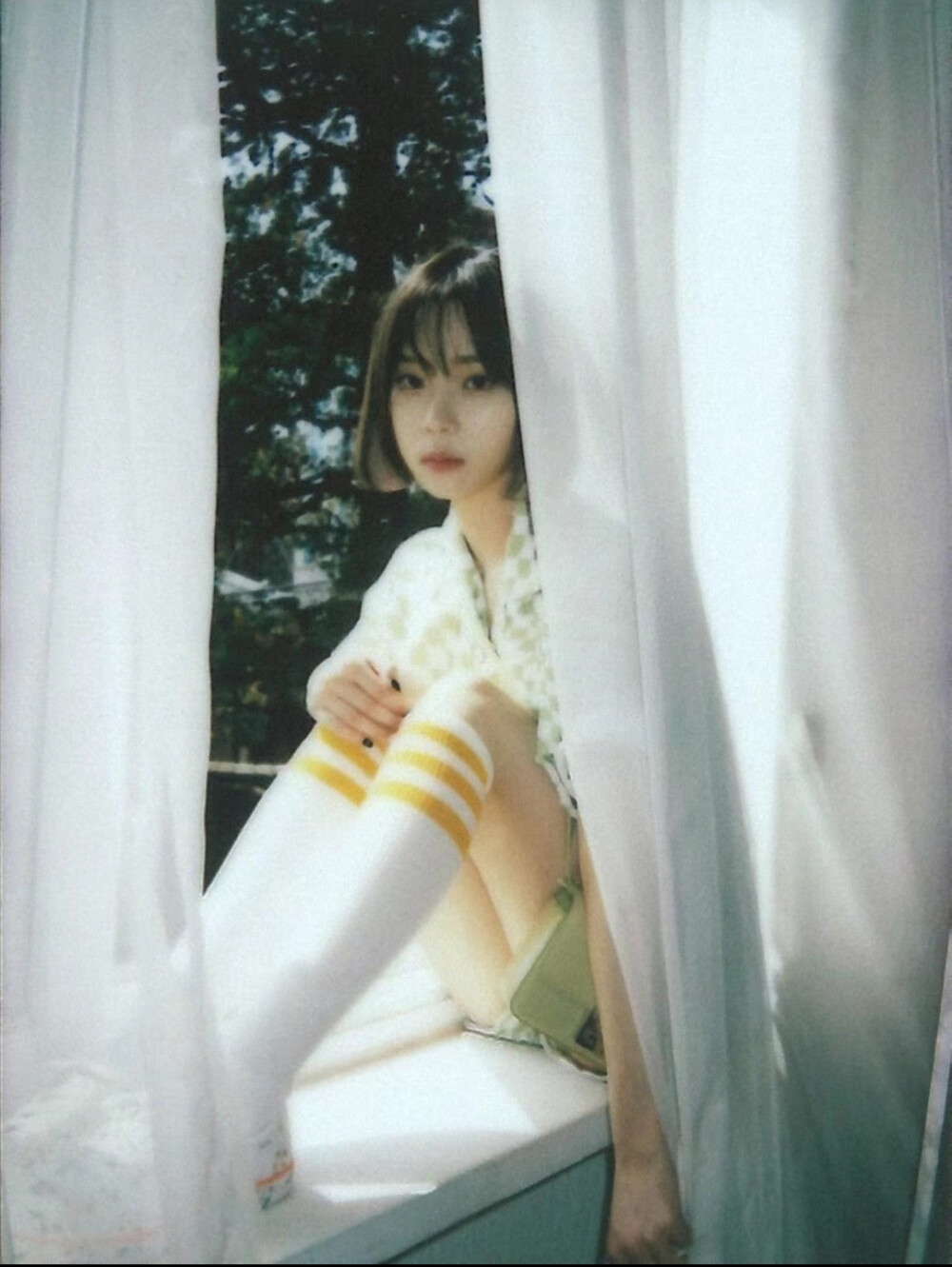 雪允 × Lisa × 金艺琳 × 柳智敏 × 金冬天
青春初恋照