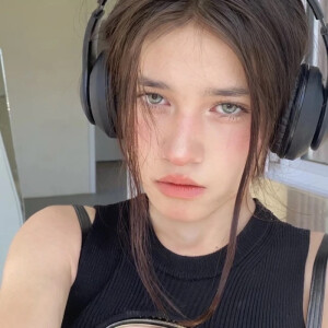 阿遥威廉 关注 欧美女头