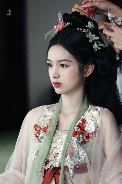 ▪周也
cr.青雾橘