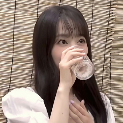 朴宝英 の 头像
