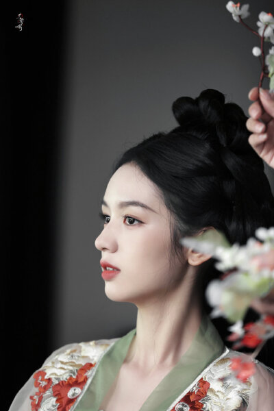 ▪周也
cr.青雾橘