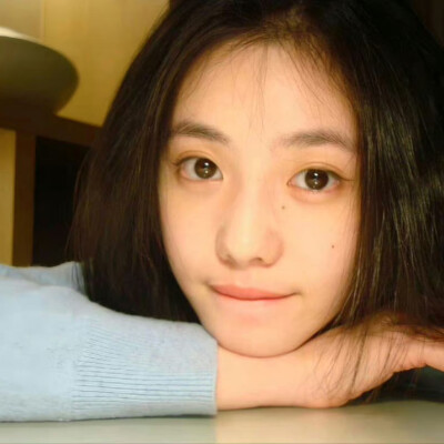 刘浩存 の 头像