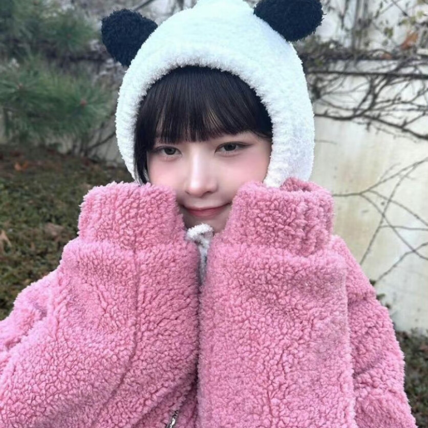 许允真
直井怜
李在希
金娜英