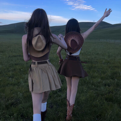  ᰔᩚ：很哇塞的高清女头像 ᰔᩚ
ʚ ：背景软萌纯欲淑女氛围ɞ
@小栀音 