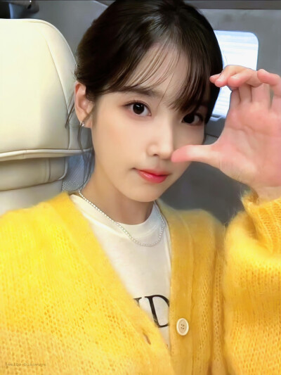 IU 头像