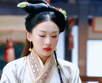 穆婷婷 | 蕴儿
cr:远山微雾