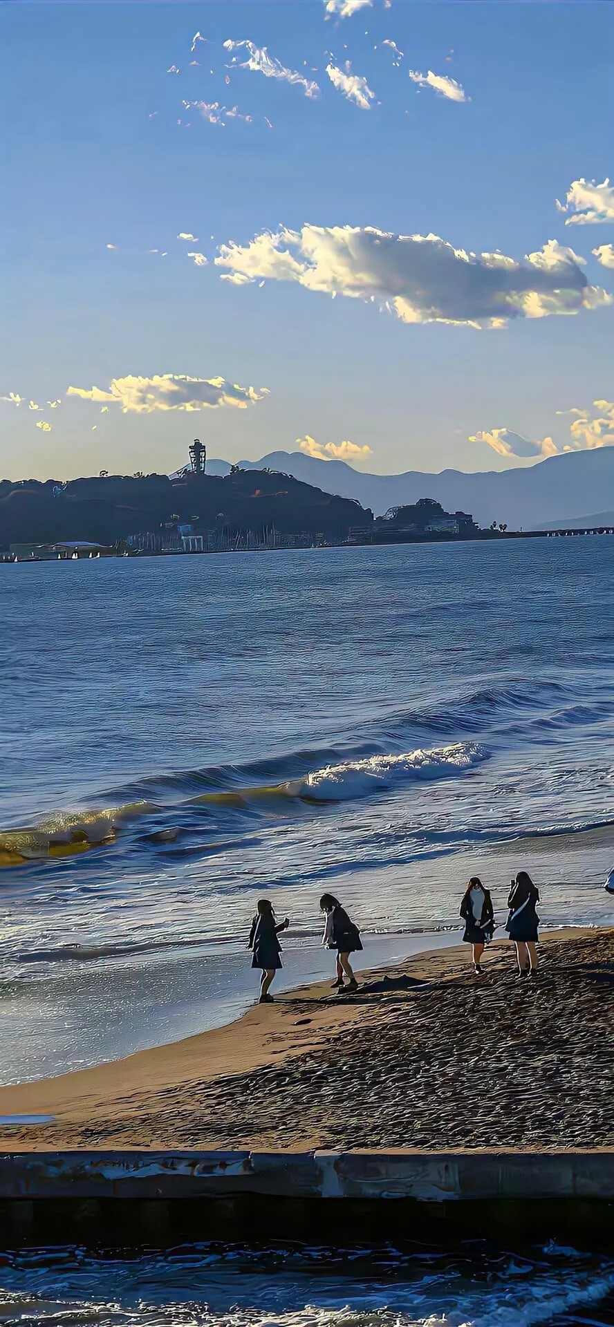 “喜歡海 喜歡花 喜歡日出和日落 浪漫的年紀(jì)別活的太無(wú)趣”