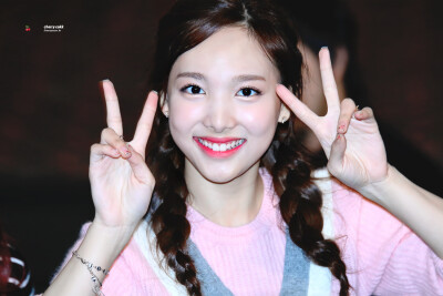 林娜琏 nayeon