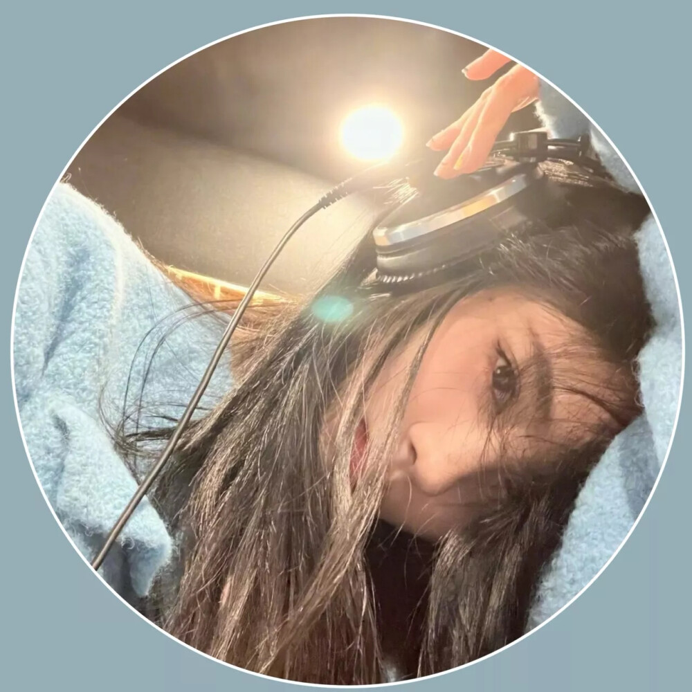 鞠婧祎圆框头像➕背景图