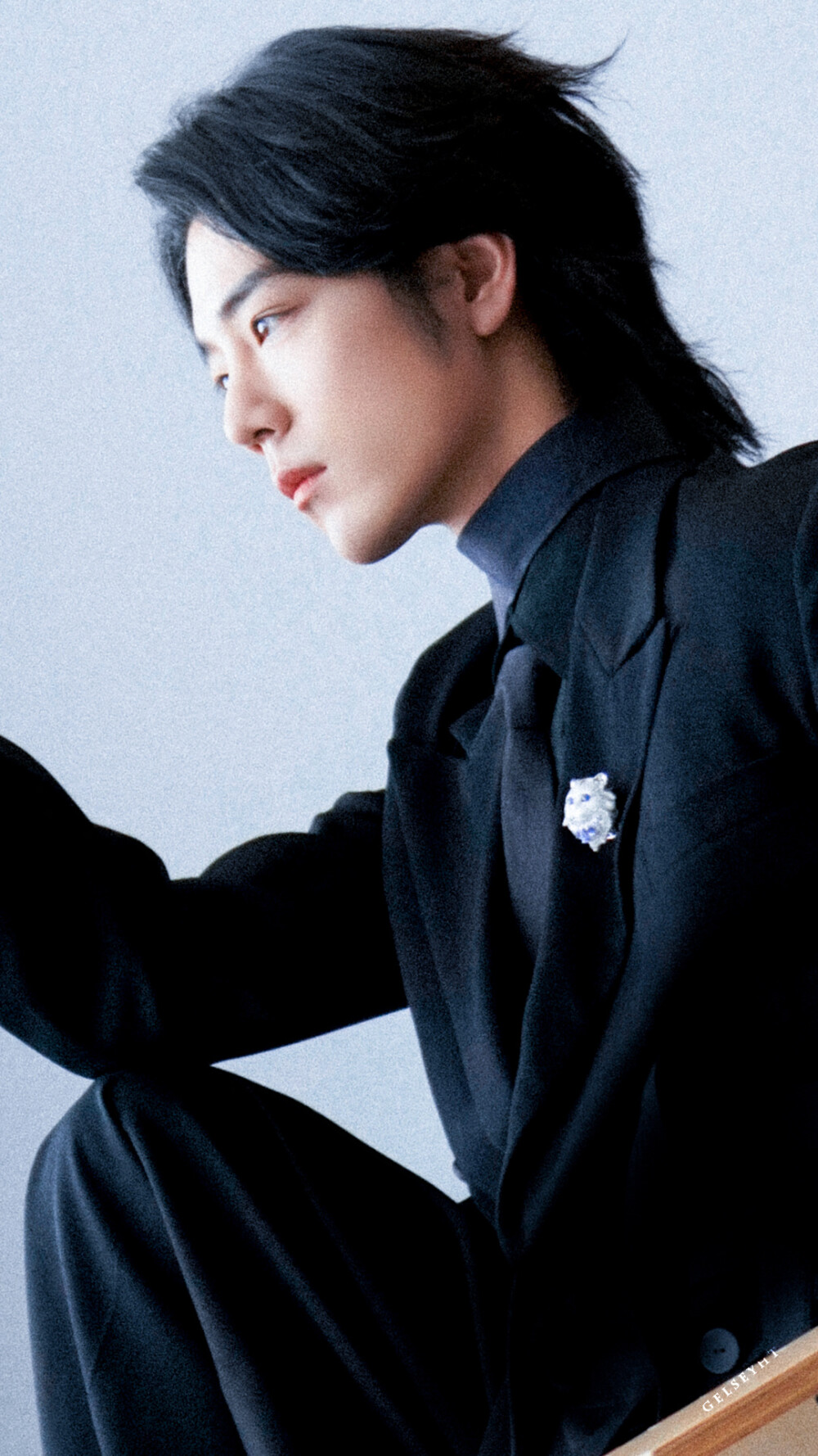 肖战2024嘉人开年刊封面crgelseyht