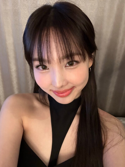 林娜琏 nayeon