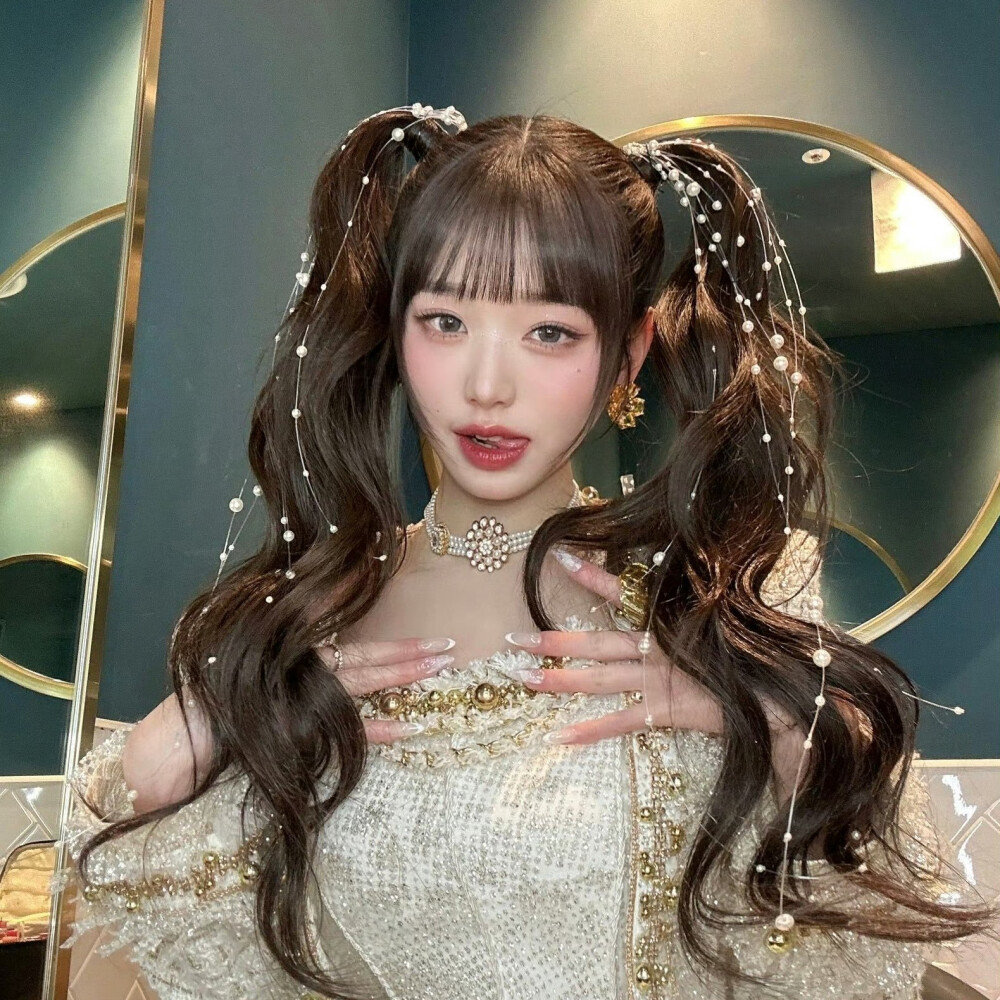 雪允
张元英
安宥真