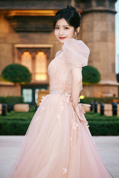 赖美云