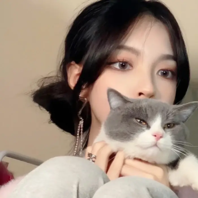 小姐姐抱萌宠猫猫狗狗头像♥