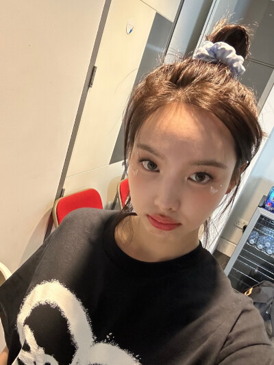 林娜琏 nayeon